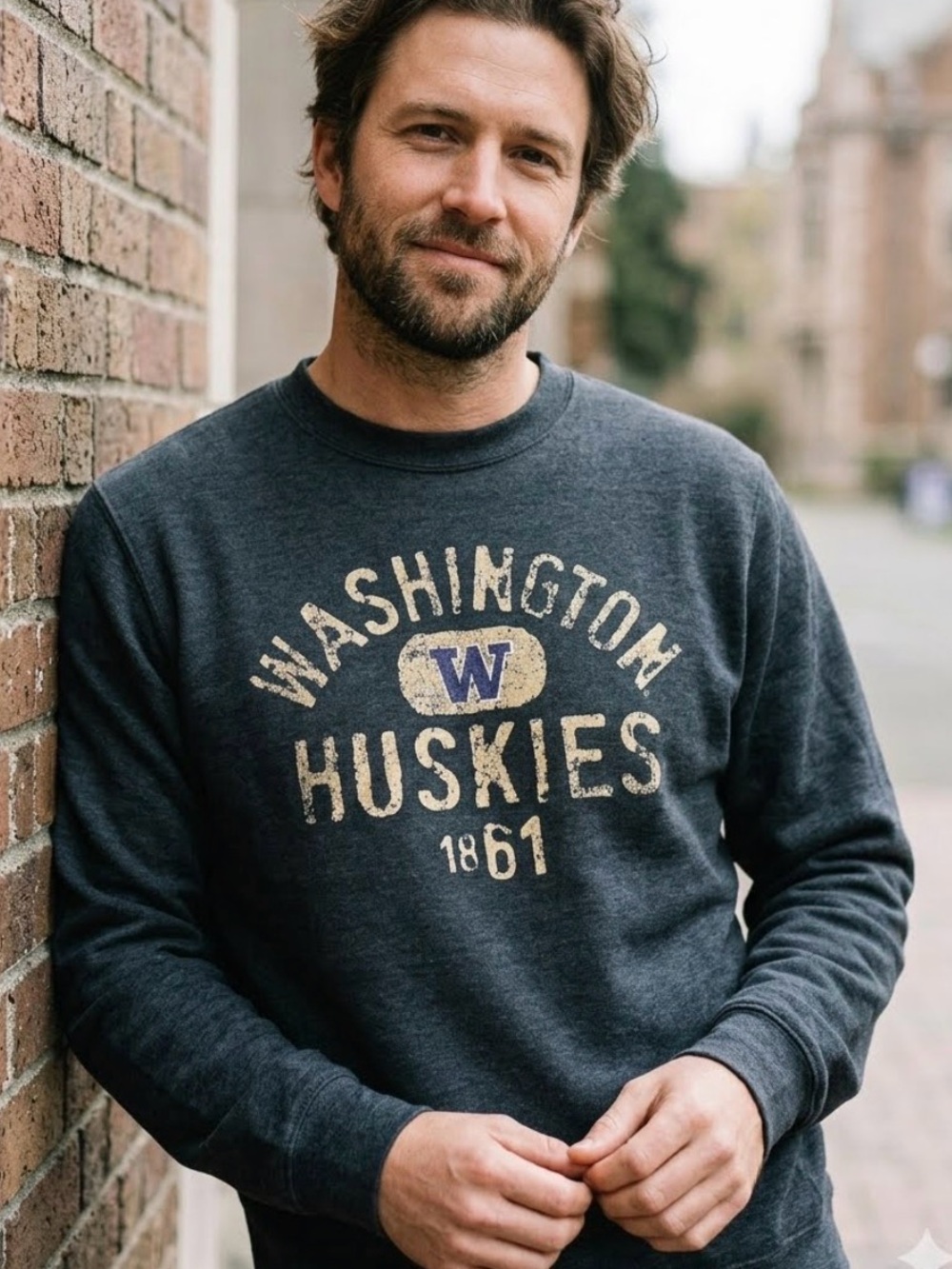 Men’s Washington Huskies Gray Crewneck Sweatshirt with Print sports play 1072